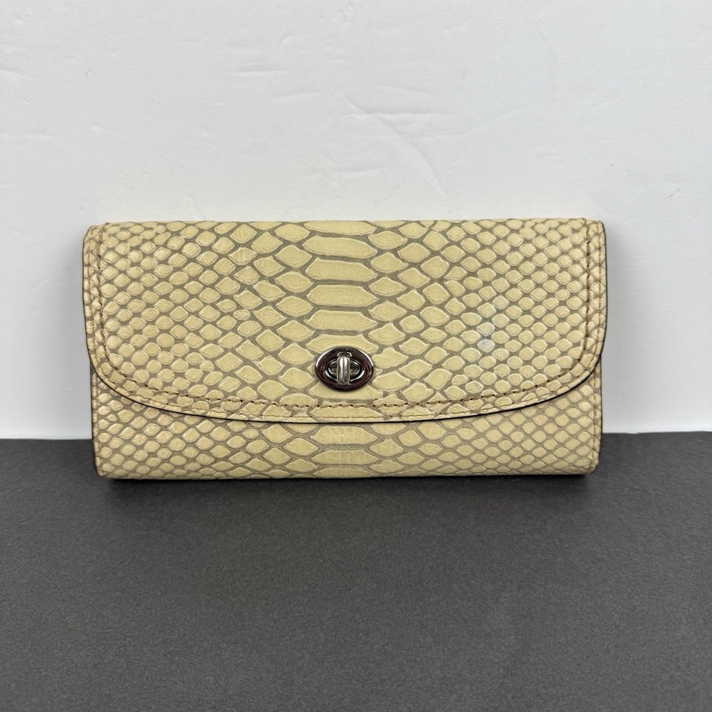 Coach Turn Lock Wallet Snakeskin Croc Embossed Tan Beige Trifold Clutch Rare - Picture 1 of 10